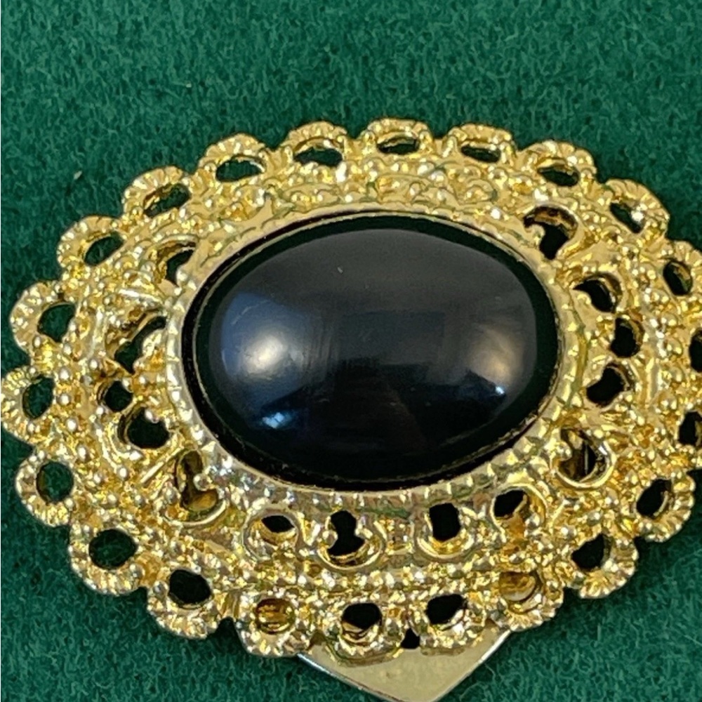 Vintage Park Lane Gold and Black Ornate Scarf Clip